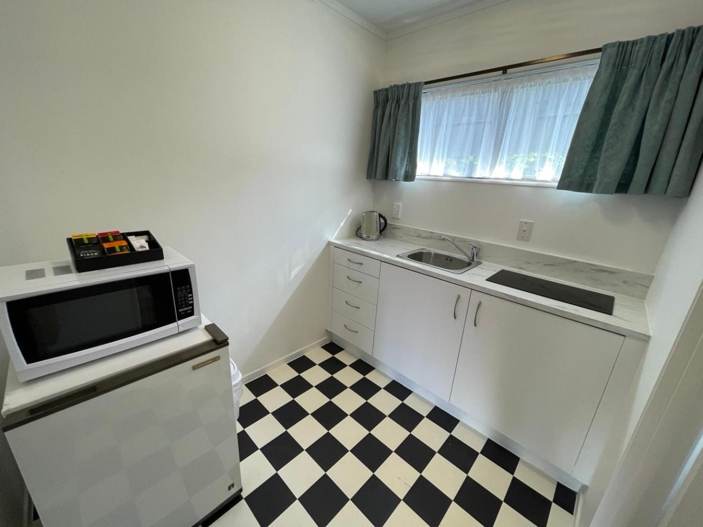 Cherry Court Motor Lodge Whangarei Exterior photo